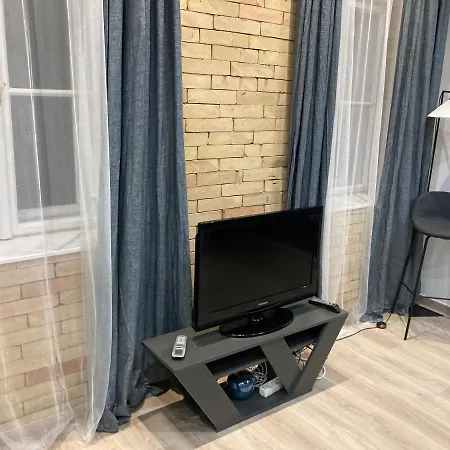 Roland Downtown - Korut Apartment Budapest