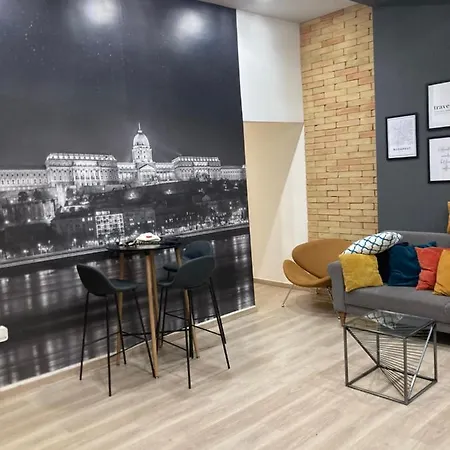 Roland Downtown - Korut Апартаменты *